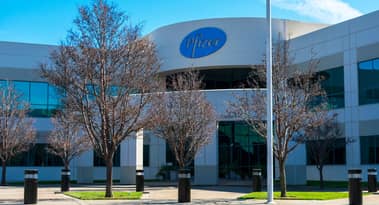 Las acciones estadounidenses suben cuando Gottlieb, de Pfizer, declara que el fin de COVID está 'a la vista'