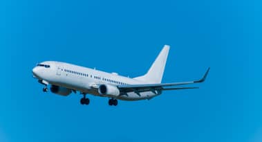 Could the major U.S. airlines swing to a profit in the holiday quarter?