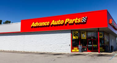 Should you buy Advance Auto Parts stock on post-earnings decline?