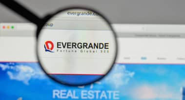 Evegrande evita il default dei pagamenti degli interessi dell'ultimo minuto sulle obbligazioni in dollari