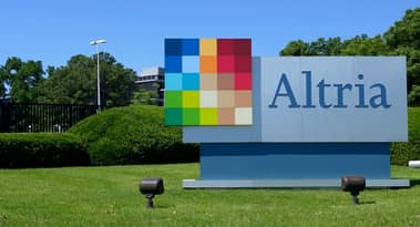 As ações do tabaco estão arrasando em 2024: Altria é uma pechincha