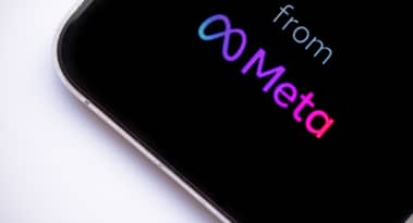 2 Metaverse stocks to buy in 2022