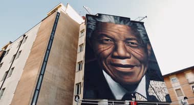 Nelson Mandelas originaler Haftbefehl wurde in Südafrika als NFT für 130.000 $ verkauft