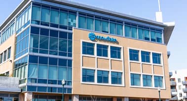Snowflake stock price forecast: Wolfe Research sees a 45% upside
