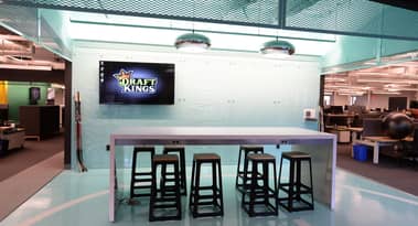 DraftKings hit by Illinois sports betting bill