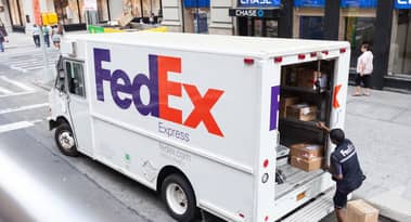 FedEx remains a 'great stock to own' despite earnings weakness: here's why