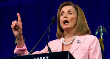 Quello che sta facendo Nancy Pelosi dovrebbe essere illegale
