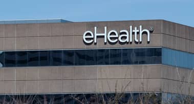 Should you buy UnitedHealth Group stock ahead of earnings?