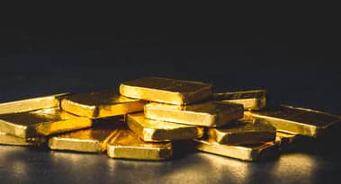Gold likely to rally after Fed hints at "slow down" amid GDP contraction