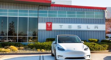Avoid the Tesla stock: buy Xpeng, BYD, Nio shares instead