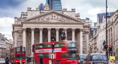 GBP/USD forecast and signal: “sterling could fall apart”