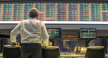 Ibovespa struggles as Brazilian real hits two-week lows amid rising inflation concerns