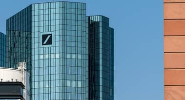 Analisis harga saham Deutsche Bank: carta menunjukkan lonjakan 50%.