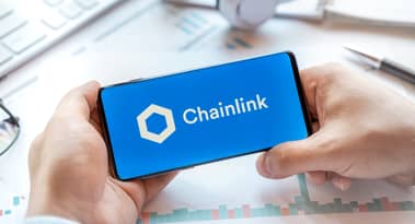 Chainlink and SWIFT have announced a proof-of-concept, is now the right time to buy LINK?
