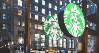 Bernstein upgrades Starbucks to Outperform, raises price target to $115: is it a buy?