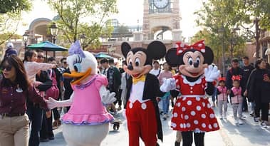 Bob Iger is back as Disney’s CEO. Is it safe to buy Disney stocks?