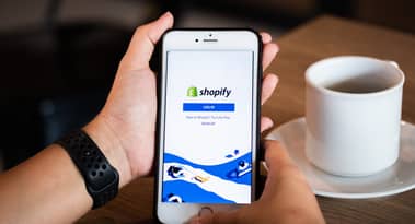 Roku just announced a partnership with Shopify: find out more