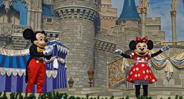 Jamie Dimon backs Bob Iger as Disney CEO