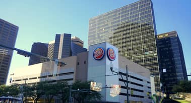 One restaurant stock that ‘stands out’ despite fears of recession