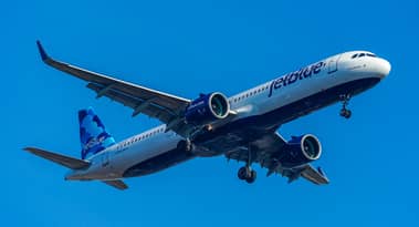 Jenny Harrington recommends these two services stocks for 2023