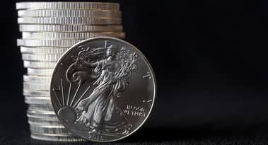Silver price analysis: rare bearish pattern points to a crash to $26