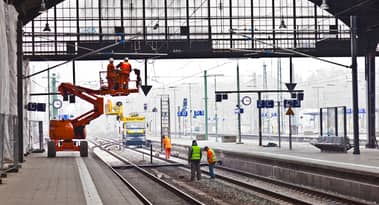 Balfour Beatty boosts dividend as annual profits jump