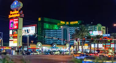 MGM stock price forecast: Barclays sees another 40% upside