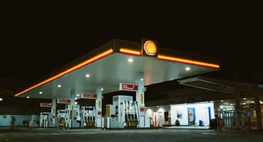FTSE 100 index forecast ahead of BP, Shell, IAG, IHG, Lloyds earnings