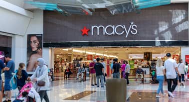 Macy’s stock dubbed a ‘melting ice cube’ despite a buyout proposal