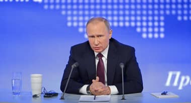 Rusia adopta el yuan chino mientras continúa el ataque al dólar estadounidense