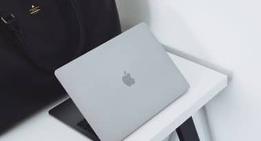 Strong fundamentals, weak upside: the case against Apple stock in 2026