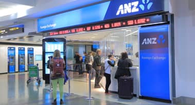 ANZ share price staggers after the RBA and RBNZ divergence