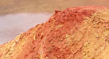 Aluminium stock Alcoa has 40% upside from here: Credit Suisse