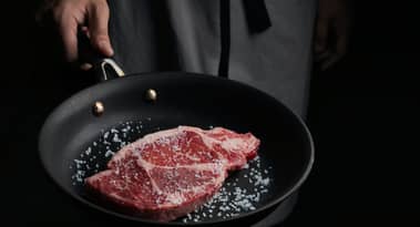 Food stock Ruth’s Hospitality opened 35% up today: what happened?