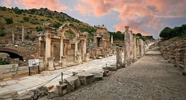 Sweat Economy unveils prize draw for exploring the Seven Wonders of the World