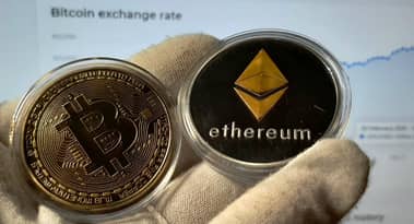 Bitcoin & Ether diverging amid regulatory storm & post-Merge market