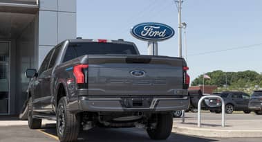 Ford, Hertz warning for EVs as Canoo, VinFast, Nio stocks sink