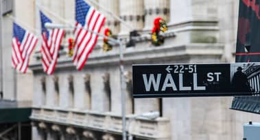 SCHH, VNQ, XLRE: REIT ETFs are rising but risks remain