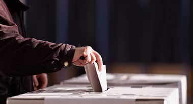 Terra Luna community votes to introduce a decentralized debit card