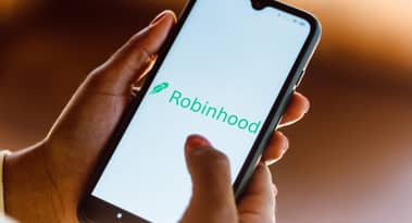 Cathie Wood offloads 1.5M Robinhood shares near 52-week high: should you consider selling?
