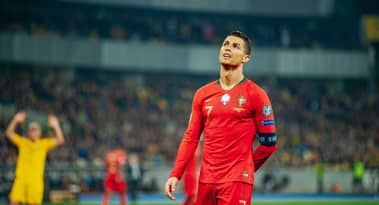 Cristiano Ronaldo slapped with lawsuit over Binance NFT endorsement