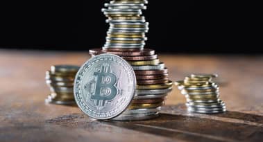 Bitcoin price hits $40k as Memeinator token sale gains popularity