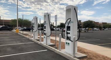 ChargePoint stock price: the plot thickens as CHPT shares eye $1