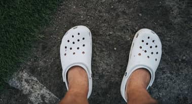 Crocs stock upgraded to ‘strong buy’ at Raymond James