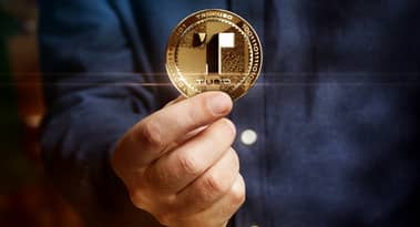 TrueUSD stablecoin depegs following CZ's exit from Binance