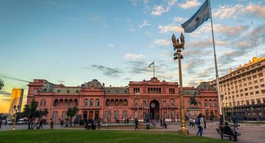 Argentina's Milei era: Bitcoin contracts, central bank closure, and a currency-free market