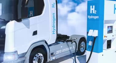 Nikola stock: short interest, falling wedge, points to a short squeeze