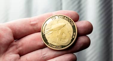 Crypto analyst Ali Martinez sees Dogecoin riding to $0.10, NuggetRush and Injective gain traction