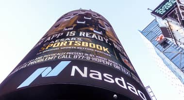TQQQ vs SQQQ: better ETF to buy as the Nasdaq 100 index falls?