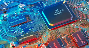 Microchip (MCHP) stock: rating downgrade as a double top forms